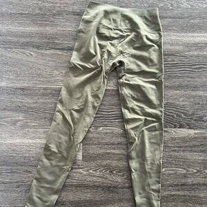 Alphalete Green Leggings